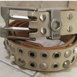 NWOT 686 Ski/Snowboard Studded Tool Belt